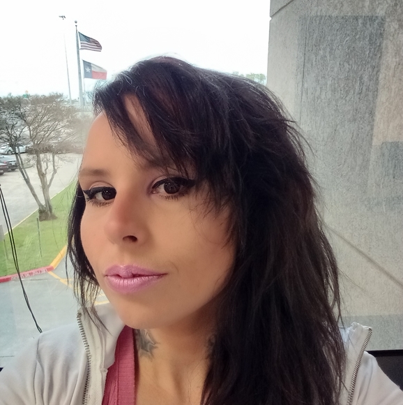 Meet your Posher, Ashli - Picture 2 of 6